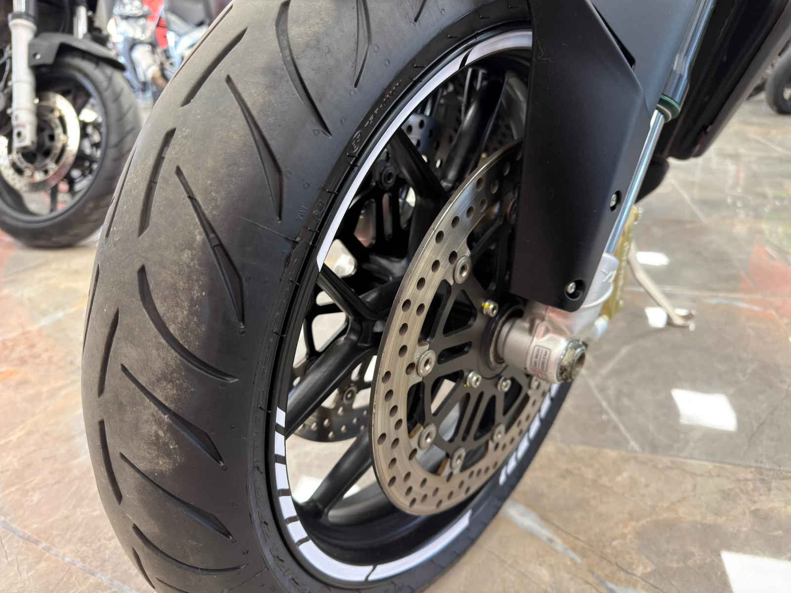 MV Agusta Brutale MV AGUSTA 800.2016, снимка 14 - Мотоциклети и мототехника - 56518145
