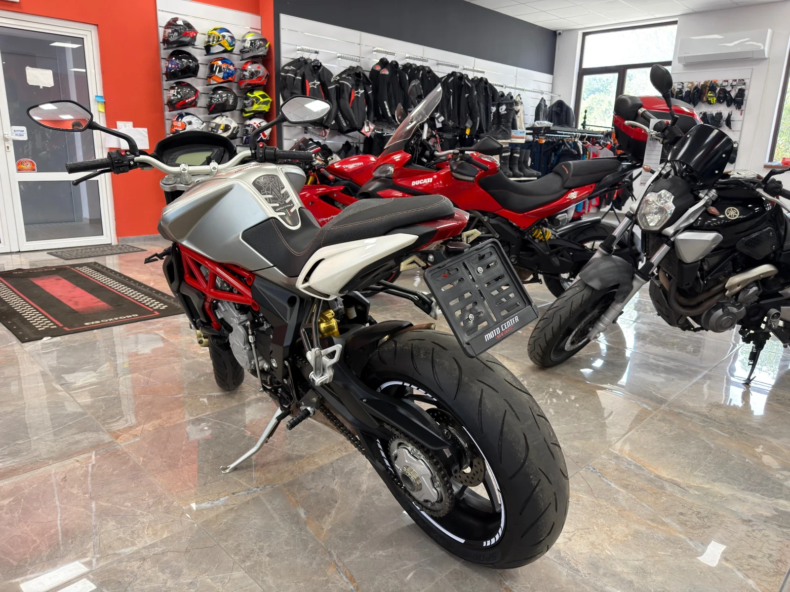 MV Agusta Brutale MV AGUSTA 800.2016, снимка 8 - Мотоциклети и мототехника - 56518145
