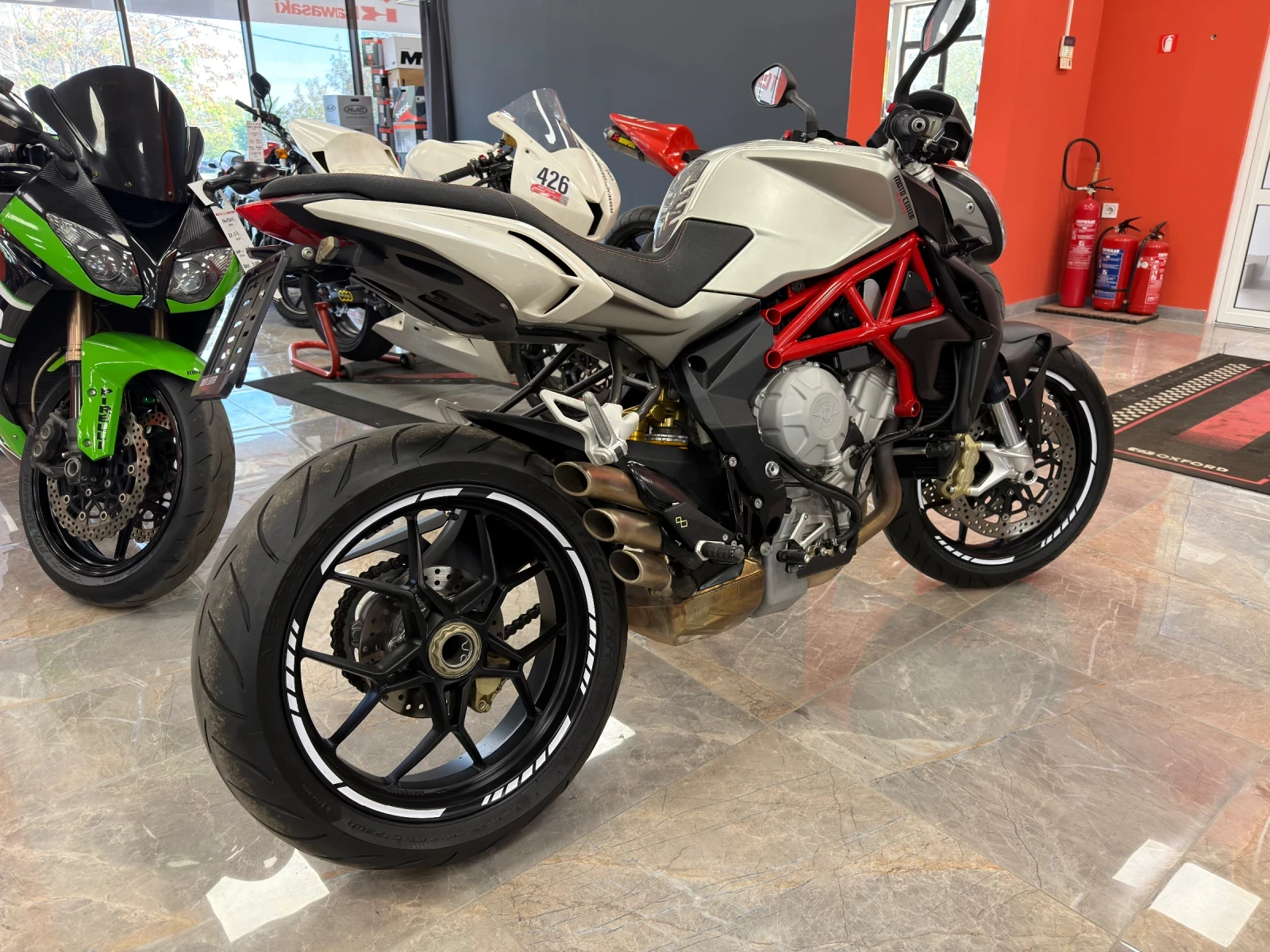MV Agusta Brutale MV AGUSTA 800.2016, снимка 5 - Мотоциклети и мототехника - 56518145