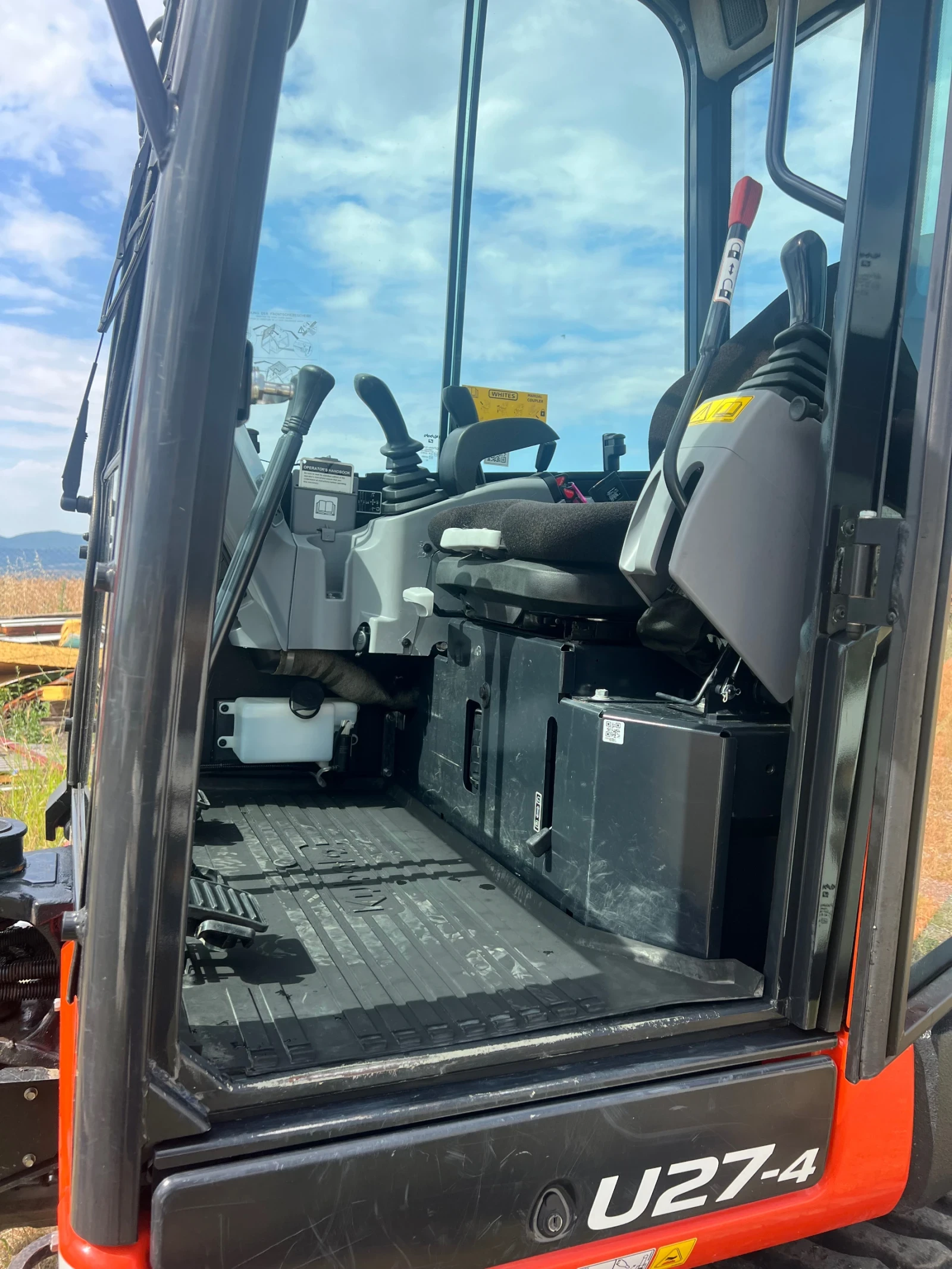 Багер Kubota U27-4, снимка 7 - Индустриална техника - 55083907