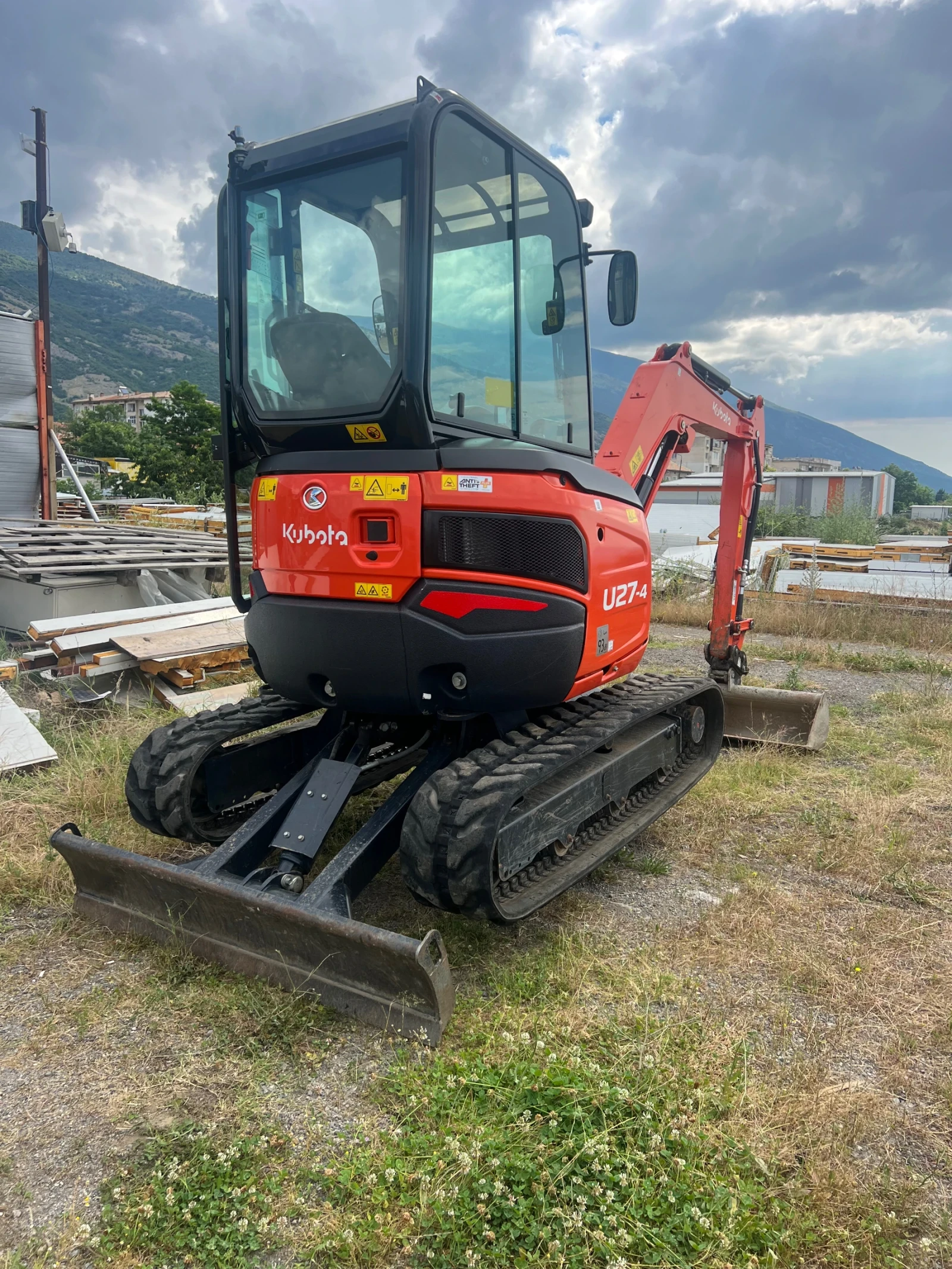 Багер Kubota U27-4, снимка 3 - Индустриална техника - 55083907