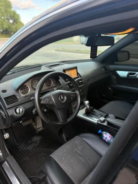 Mercedes-Benz C 320, снимка 13