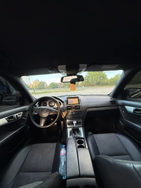 Mercedes-Benz C 320, снимка 12