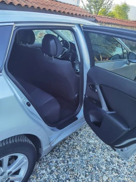 Toyota Avensis  Facelift 2.0 D-4D 126 к.с Навигация/Камера, снимка 12