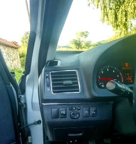 Toyota Avensis  Facelift 2.0 D-4D 126 к.с Навигация/Камера, снимка 16