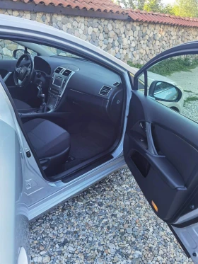 Toyota Avensis  Facelift 2.0 D-4D 126 к.с Навигация/Камера, снимка 10