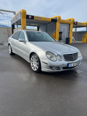 Mercedes-Benz E 500, снимка 1