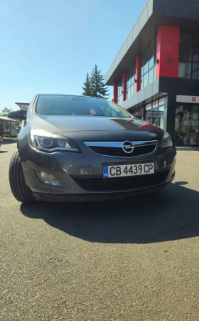 Обява за продажба на Opel Astra 1.4 Turbo 6ск LPG Xenon ~9 900 лв. - изображение 10