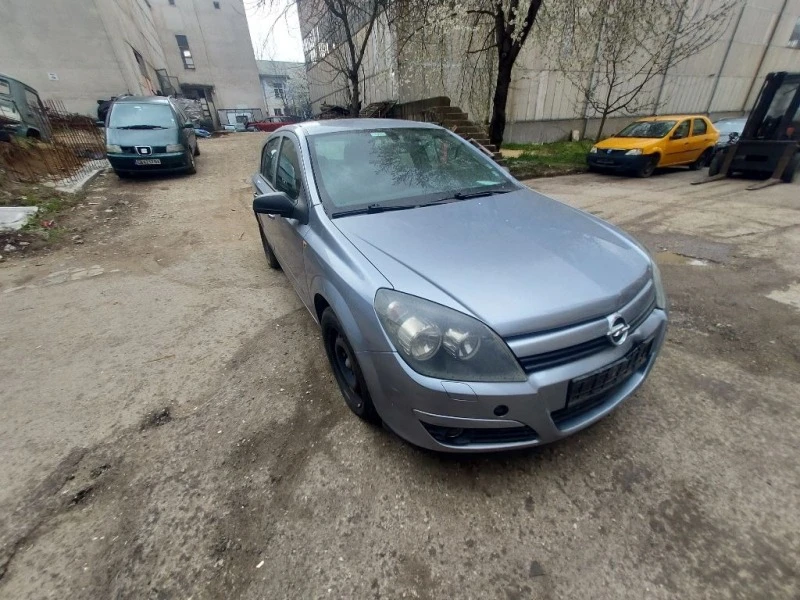 Opel Astra 1.7, снимка 2 - Автомобили и джипове - 40325818