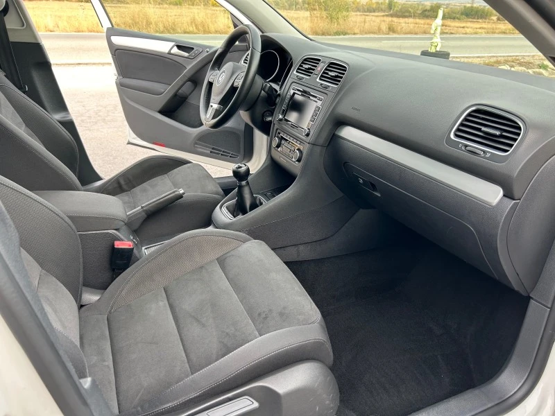 VW Golf 1.4TSI-Highline, снимка 10 - Автомобили и джипове - 46356219