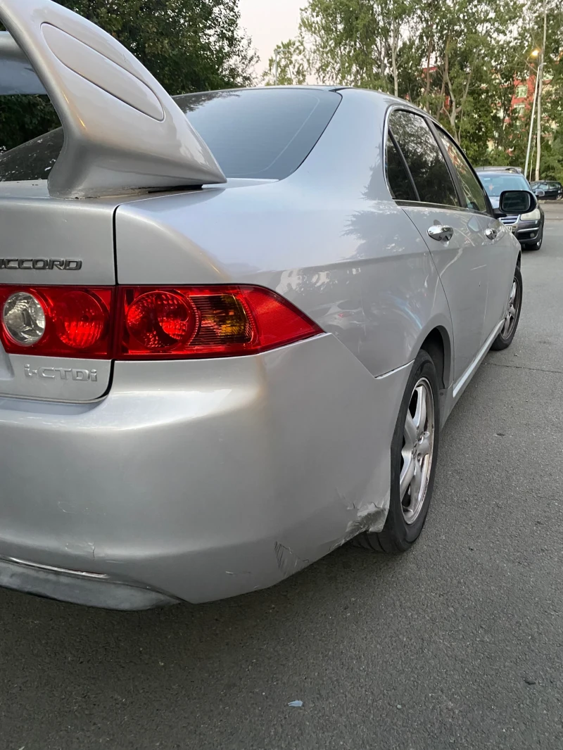 Honda Accord 2.2 CDTI, снимка 7 - Автомобили и джипове - 47284849