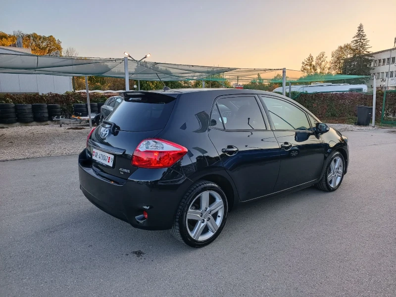 Toyota Auris 1.8i-147кс-ШВЕЙЦАРИЯ-РЪЧКА-6ск-FACELIFT, снимка 3 - Автомобили и джипове - 47499328