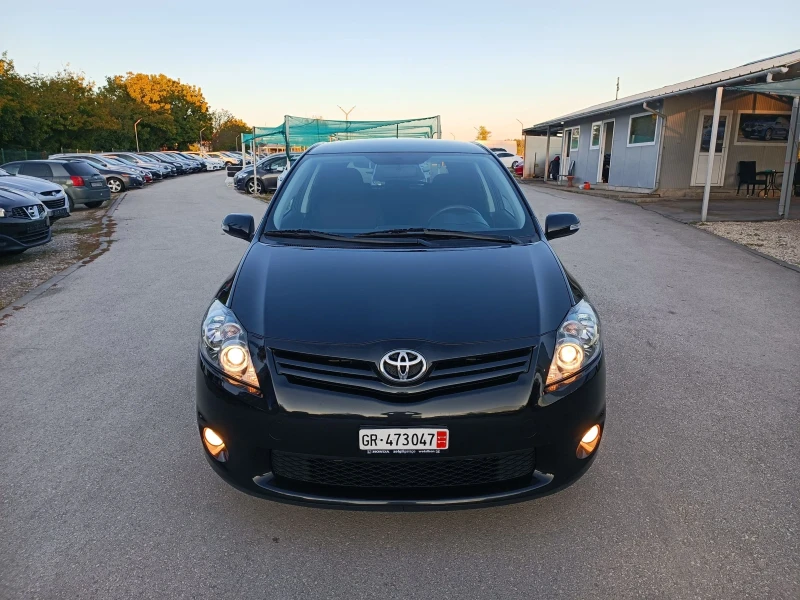 Toyota Auris 1.8i-147кс-ШВЕЙЦАРИЯ-РЪЧКА-6ск-FACELIFT, снимка 1 - Автомобили и джипове - 47499328