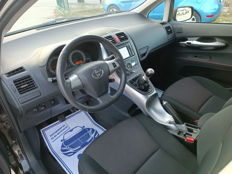 Toyota Auris 1.8i-147кс-ШВЕЙЦАРИЯ-РЪЧКА-6ск-FACELIFT, снимка 8 - Автомобили и джипове - 47499328