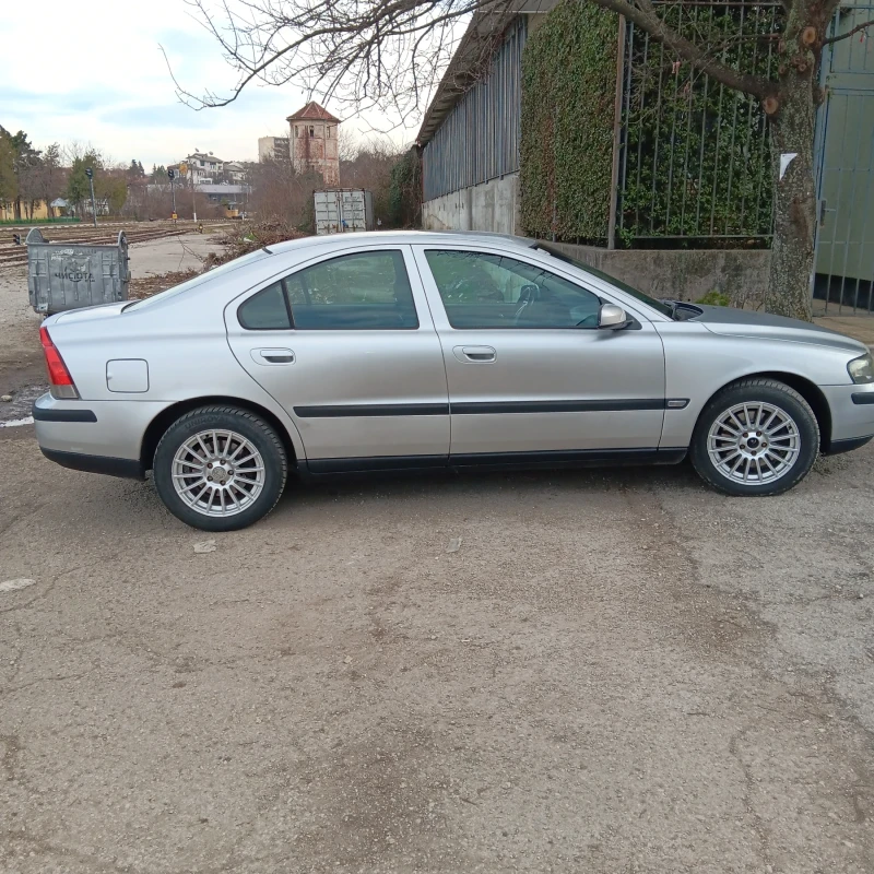 Volvo S60 2.4 130к.с, снимка 6 - Автомобили и джипове - 49496490