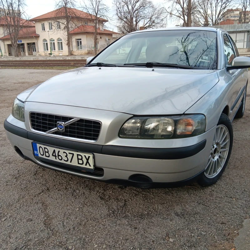 Volvo S60 2.4 130к.с, снимка 1 - Автомобили и джипове - 49496490