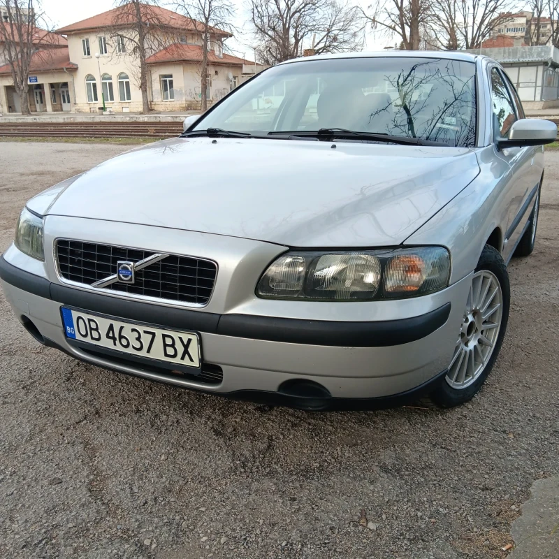 Volvo S60 2.4 130к.с, снимка 7 - Автомобили и джипове - 49496490