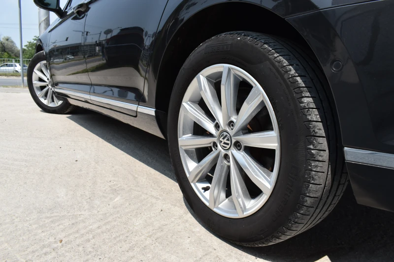 VW Passat 4MOTION* EXCLUSIVE* 360CAM, снимка 2 - Автомобили и джипове - 50653115