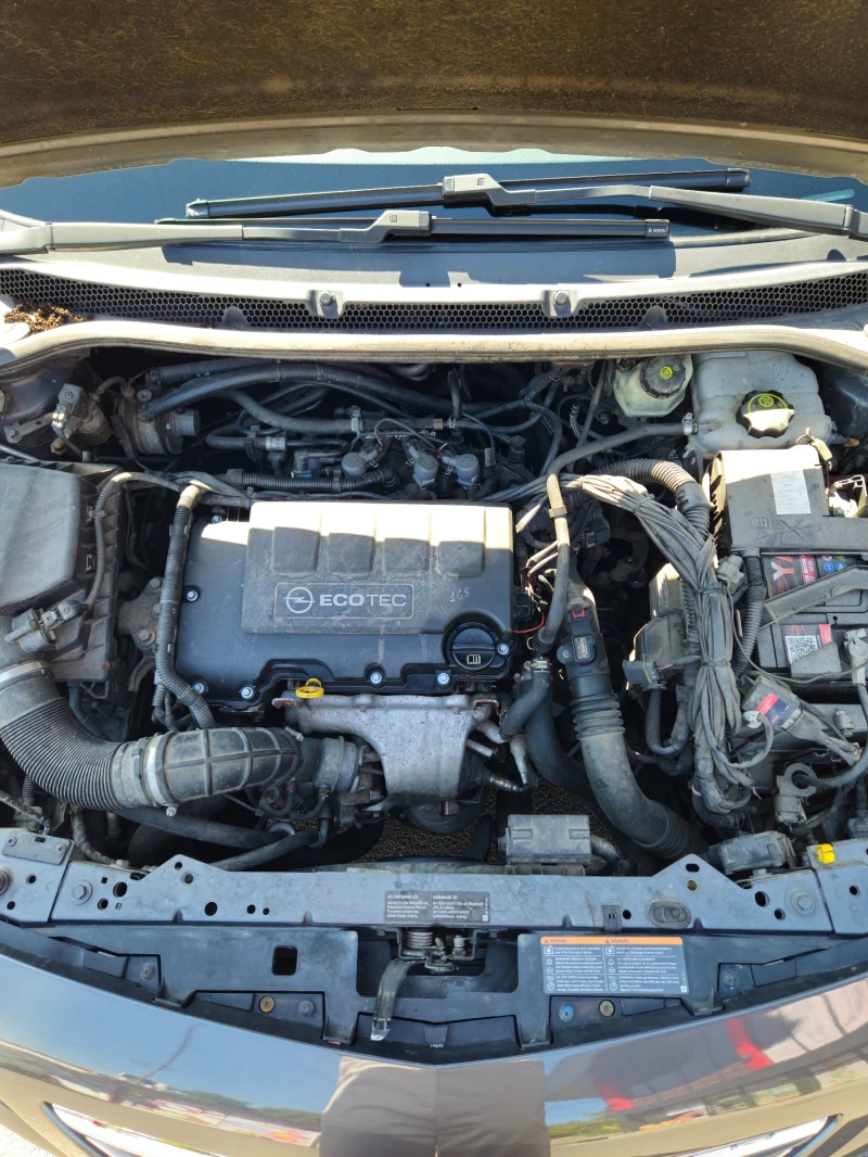 Opel Astra 1.4 Turbo 6ск Газ Xenon, снимка 12 - Автомобили и джипове - 50990125