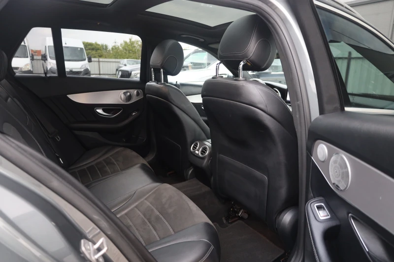 Mercedes-Benz C 220 d AMG 360  Virtual KeyGO DISTR BURM PANO #iCarbg, снимка 8 - Автомобили и джипове - 51822309