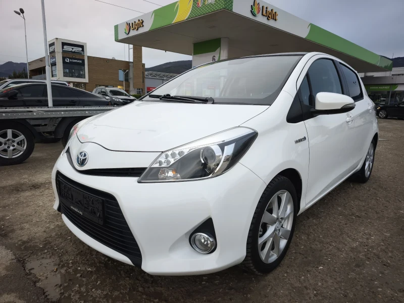 Toyota Yaris 1.5HYBRID LOUNGE NEW !!!