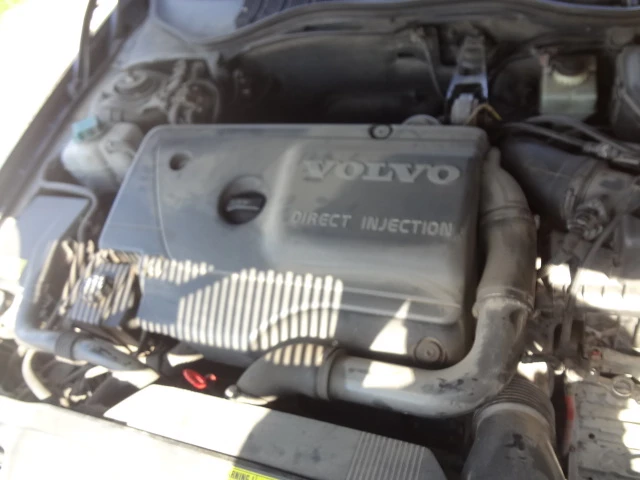 Volvo V70, снимка 12 - Автомобили и джипове - 52797285