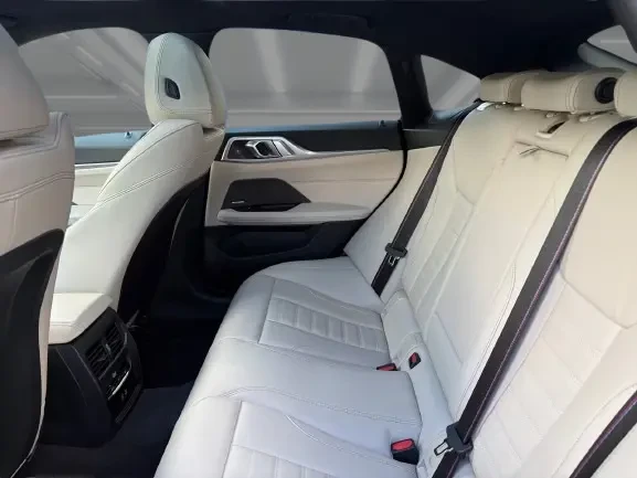 BMW 440 i M Gran Coupe xDrive = M-Sport Pro = Гаранция, снимка 9 - Автомобили и джипове - 54854950
