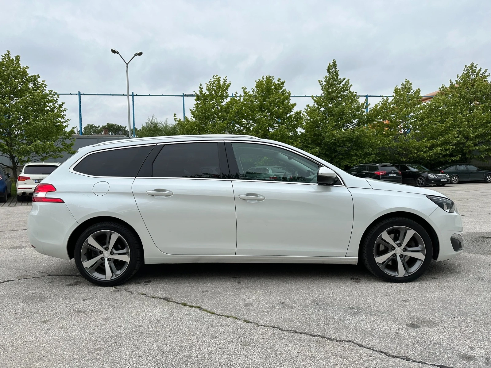 Peugeot 308 2.0HDi Feline - изображение 5