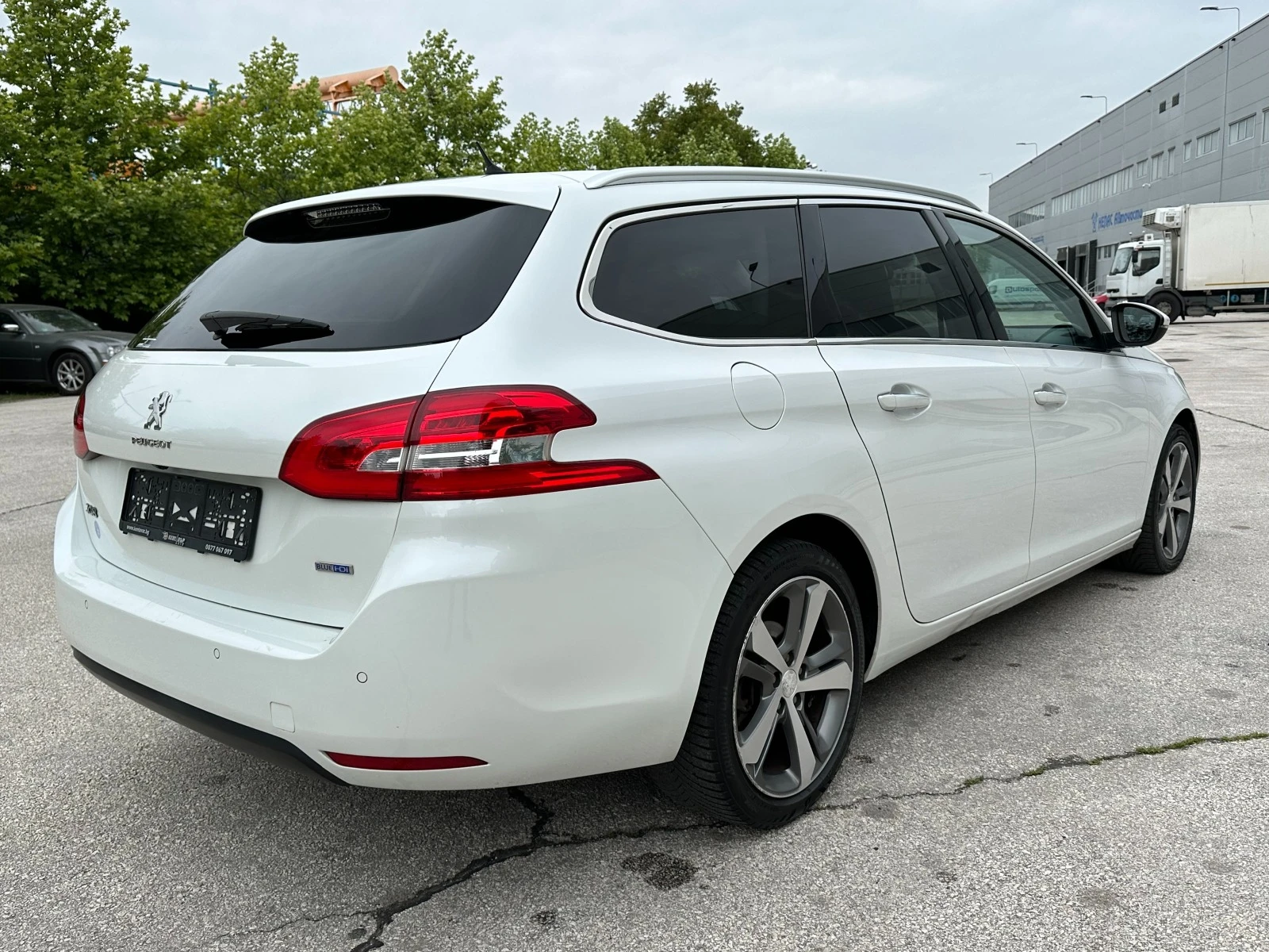 Peugeot 308 2.0HDi Feline - изображение 4