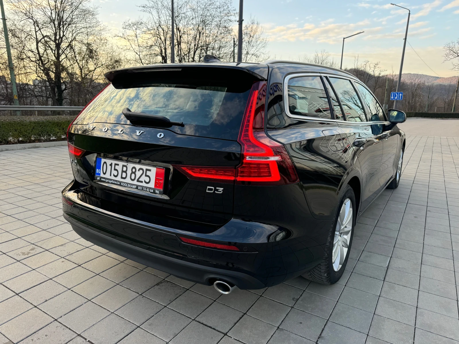 Volvo V60 2.0d Digital-LED-Distronic-Leder-Navi-Full* Euro6 - изображение 6