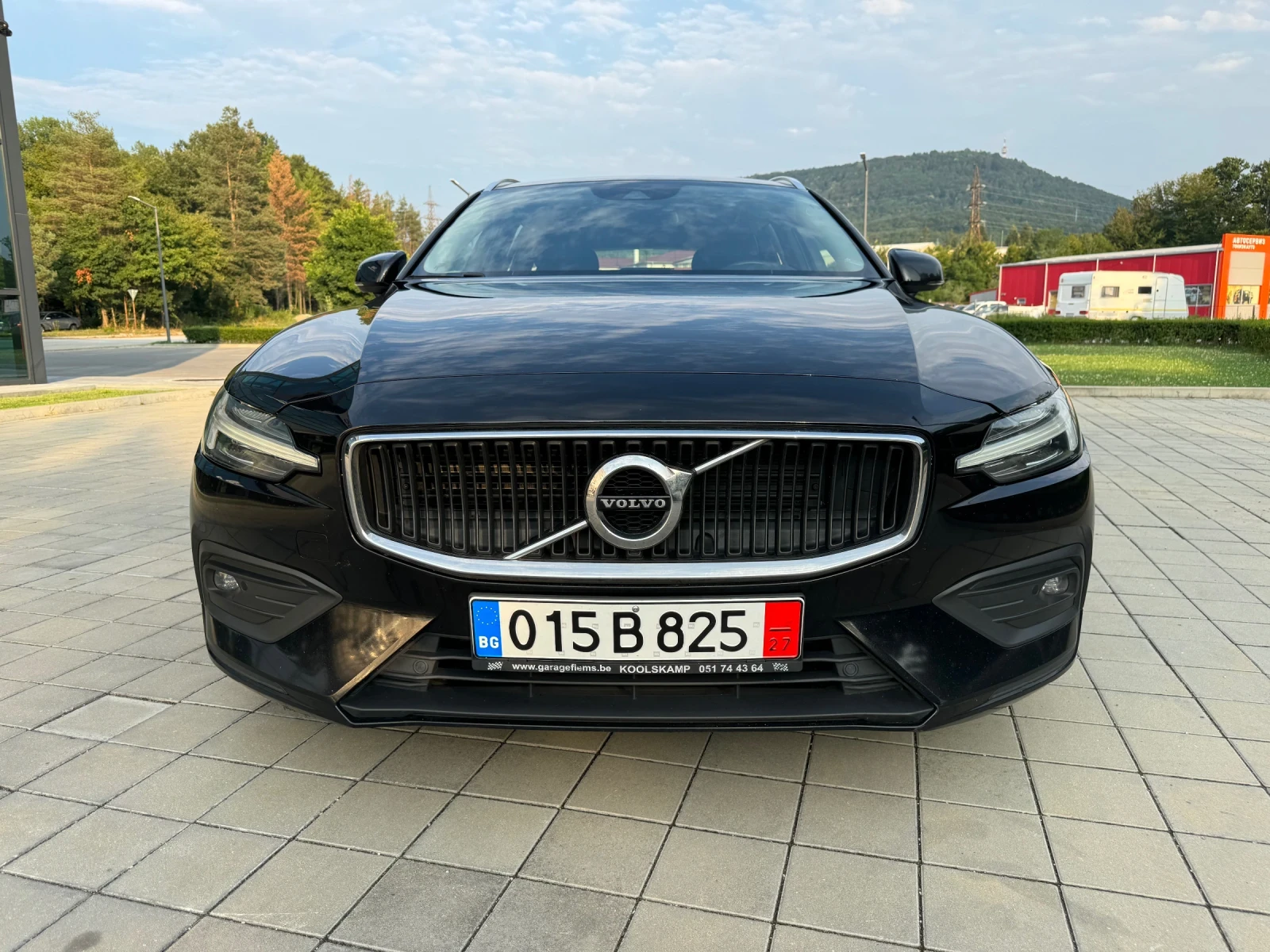 Volvo V60 2.0D3 Digital-LED-Distronic-Leder-Navi-Full* Euro6 - изображение 2