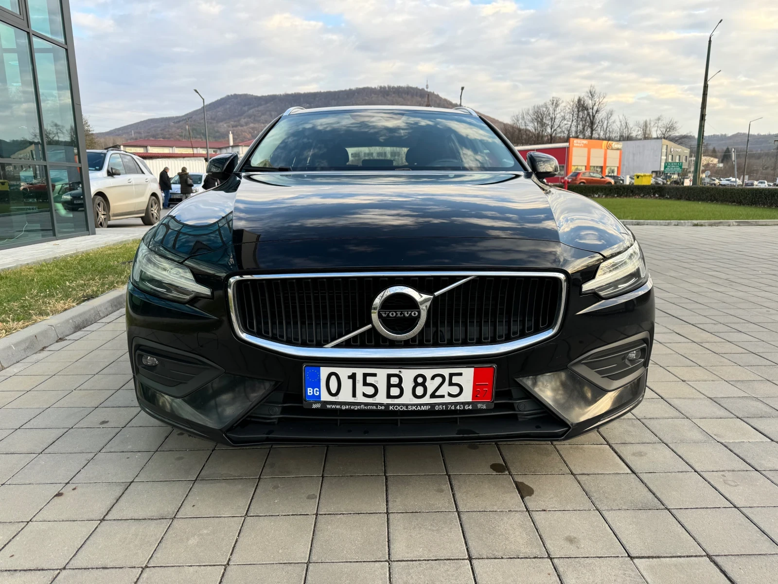 Volvo V60 2.0d Digital-LED-Distronic-Leder-Navi-Full* Euro6 - изображение 2