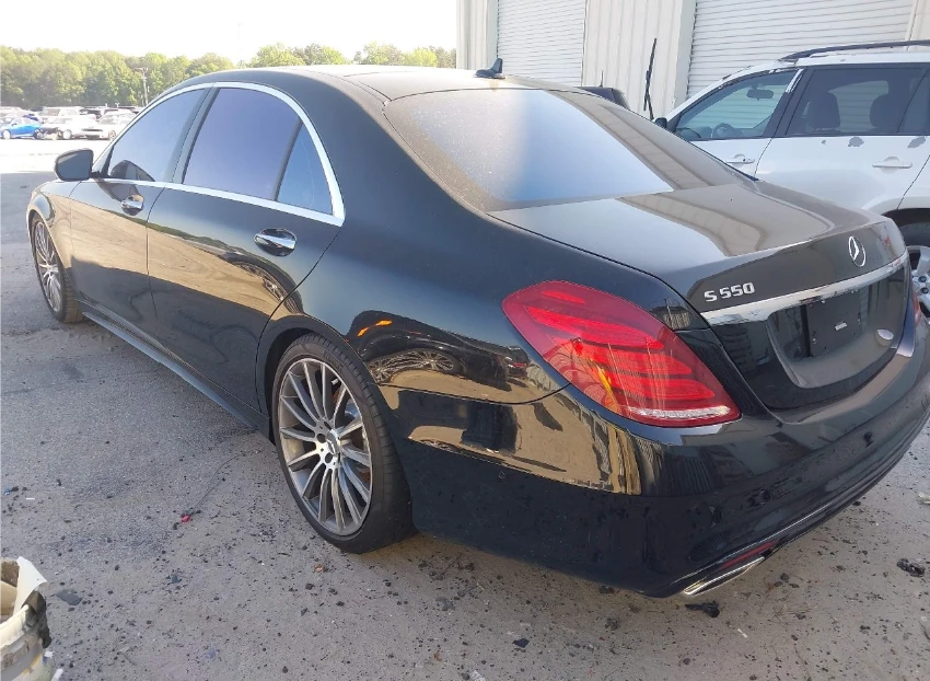 Mercedes-Benz S 550 Burmester* Дистроник* Масаж* 9G-Tronic* Въздух*  - изображение 6