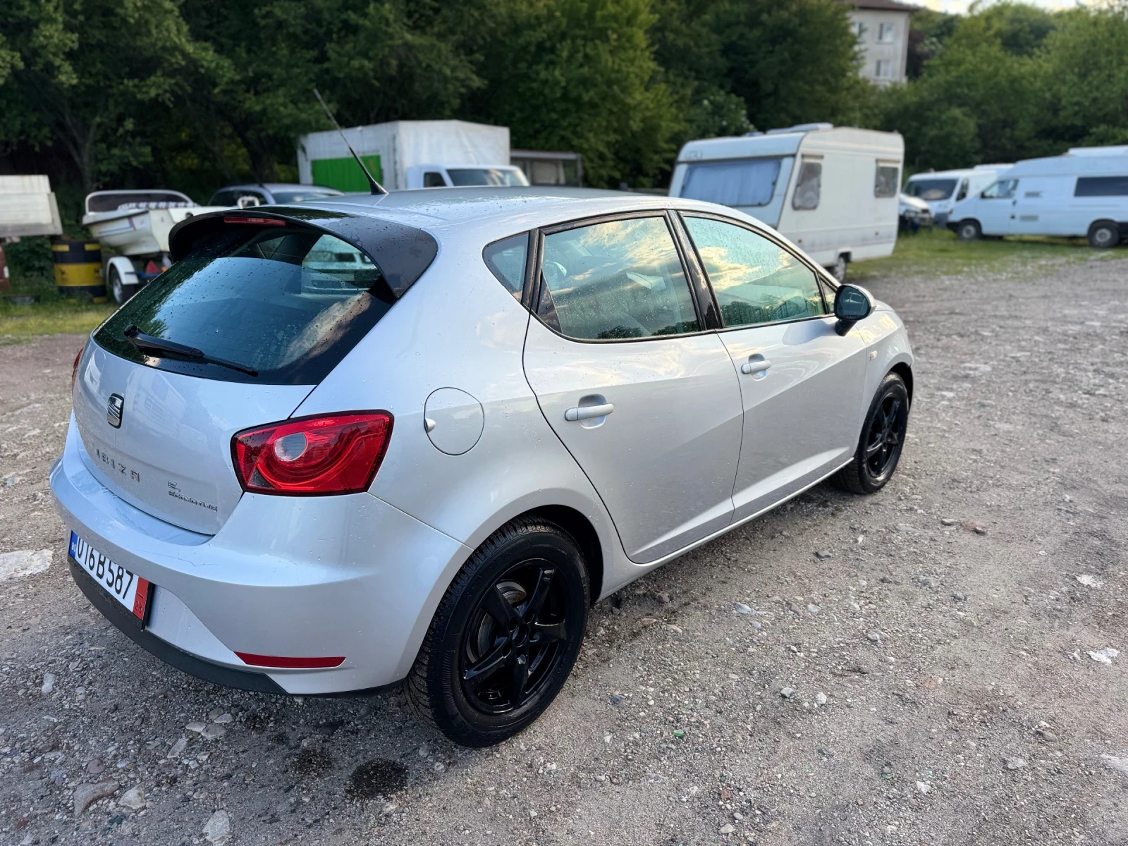 Seat Ibiza Ecomotive TDI  - изображение 4