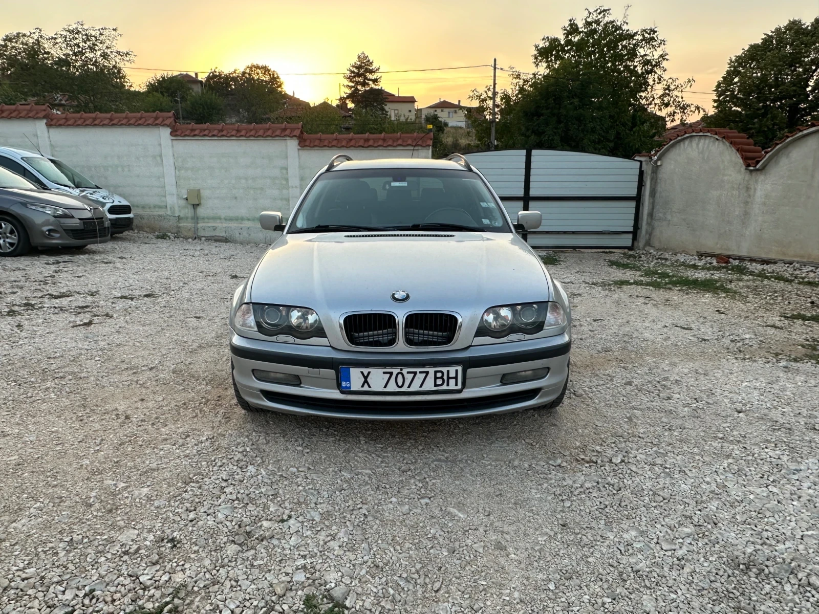 BMW 320  - изображение 2