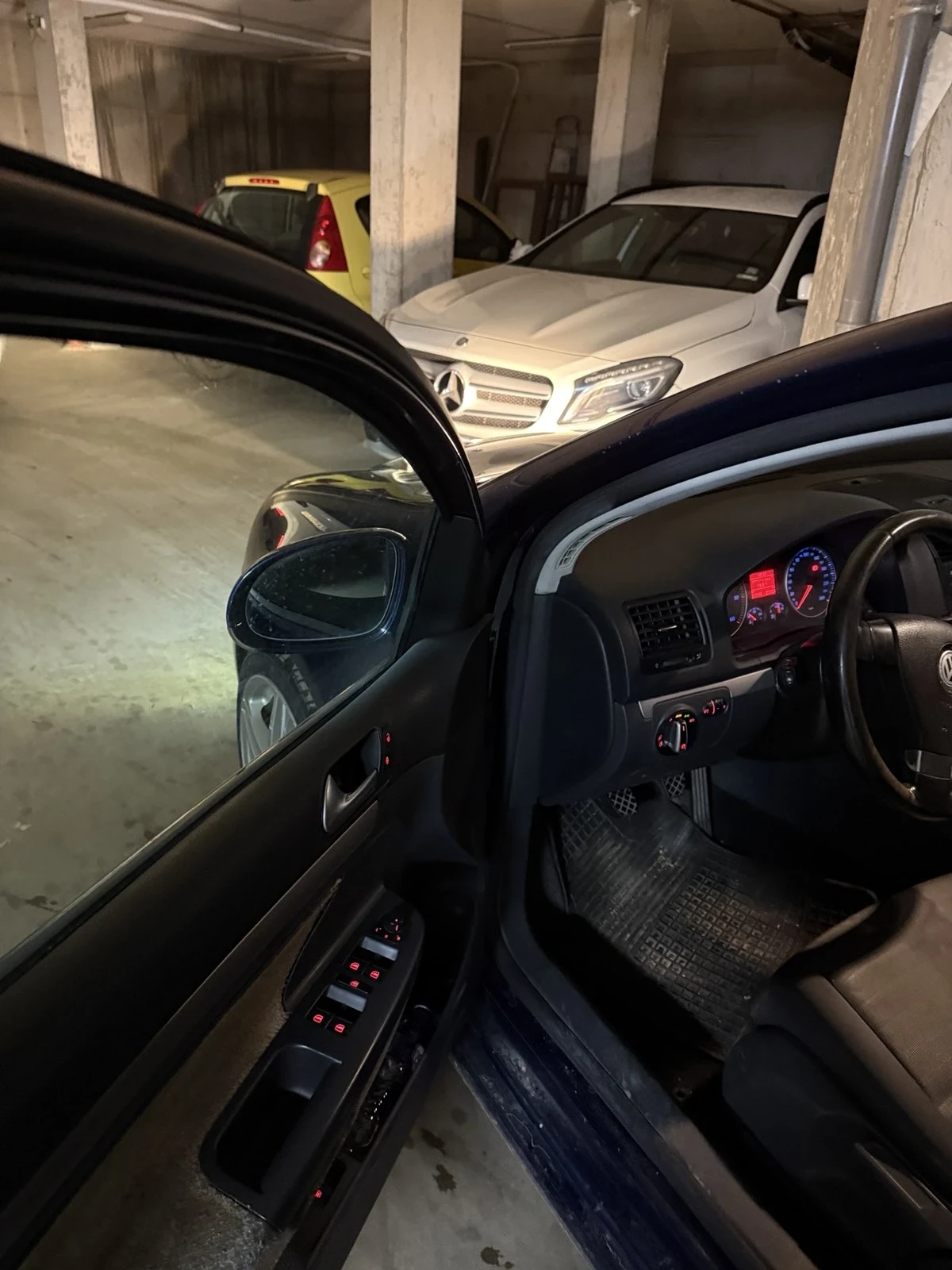 VW Golf 5 - изображение 8