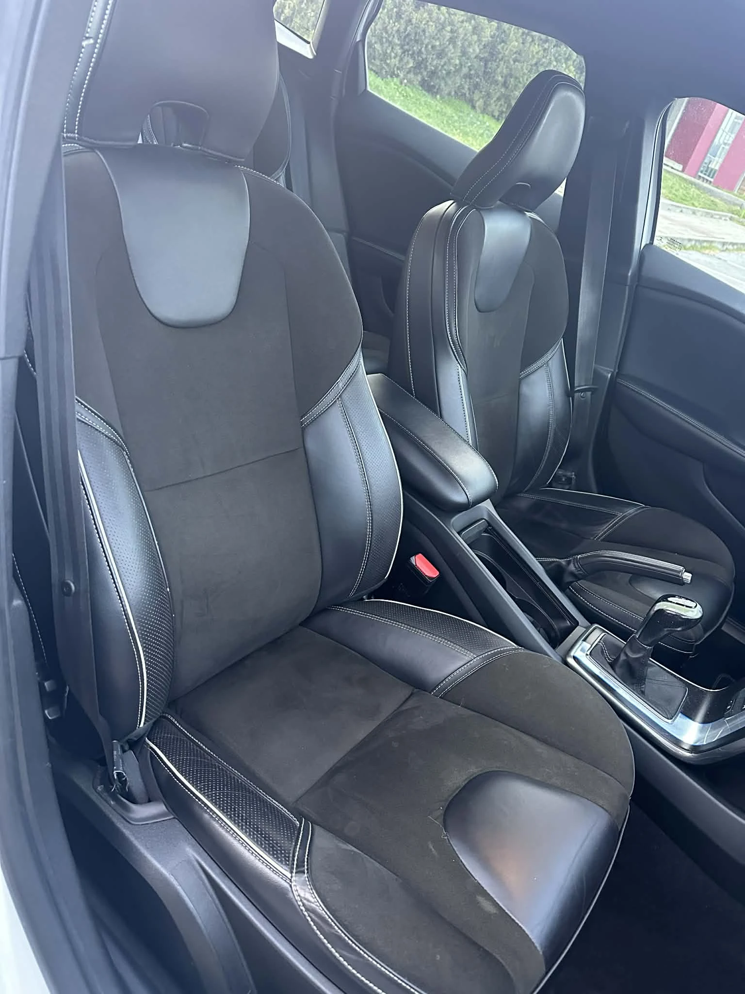 Volvo V40 2.0 120hp | Mobile.bg � ����������� 10