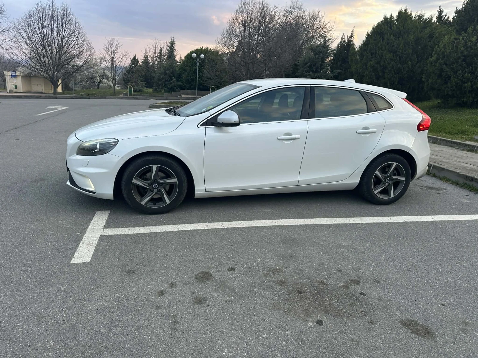 Volvo V40 2.0 120hp | Mobile.bg � ����������� 3