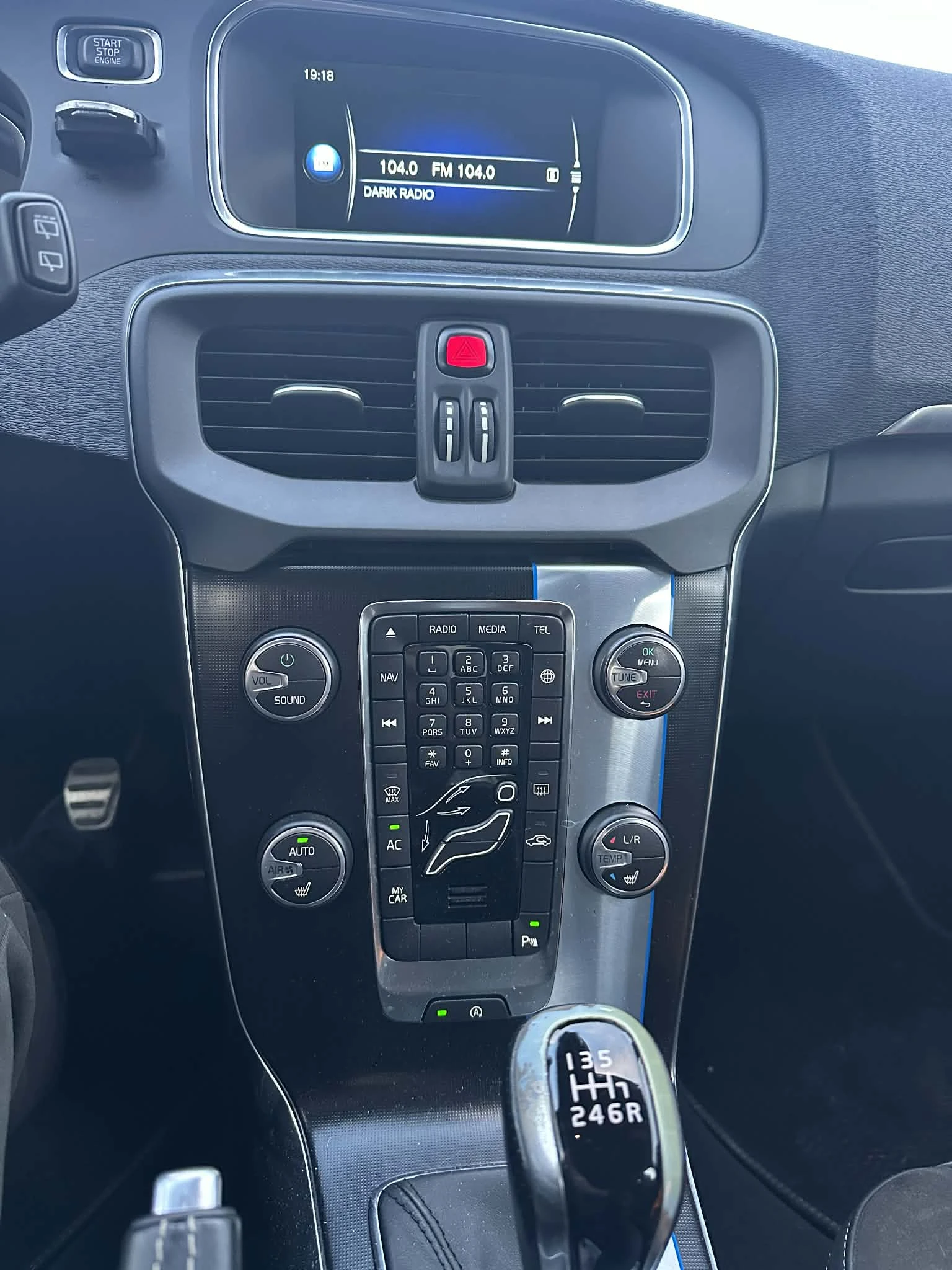 Volvo V40 2.0 120hp | Mobile.bg � ����������� 6