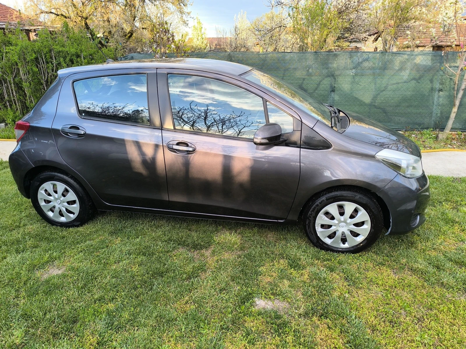 Toyota Yaris 1.3 100�.�. | Mobile.bg � ����������� 2
