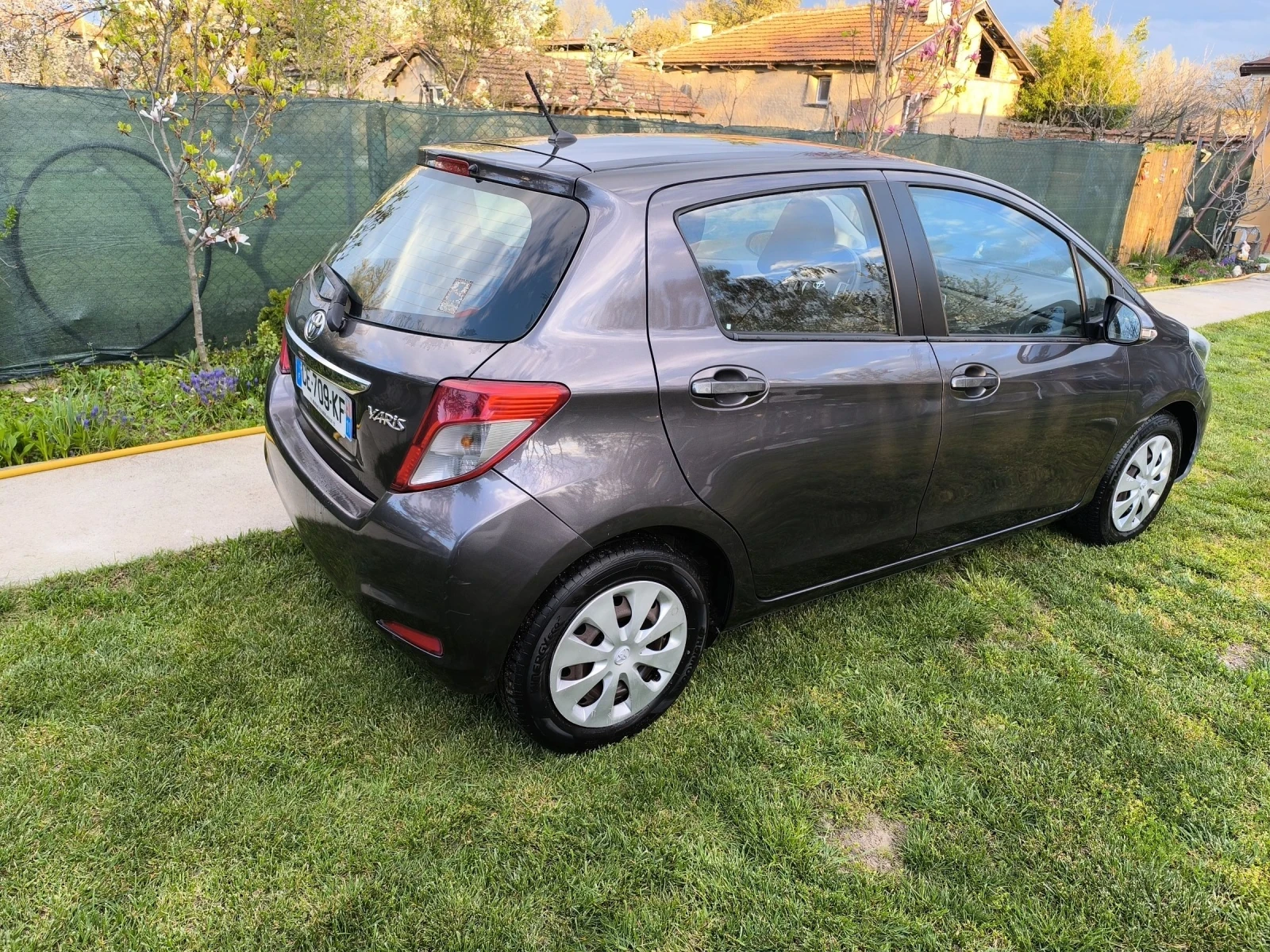 Toyota Yaris 1.3 100�.�. | Mobile.bg � ����������� 3