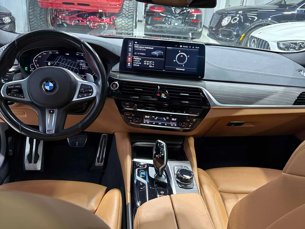 BMW 540 | 360 | HUD | HARMAN KARDON | CARFAX | , снимка 9 - Автомобили и джипове - 54443261