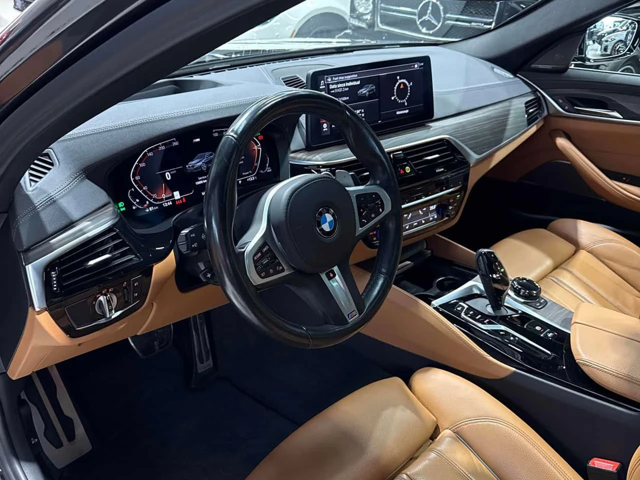 BMW 540 | 360 | HUD | HARMAN KARDON | CARFAX | , снимка 5 - Автомобили и джипове - 54443261