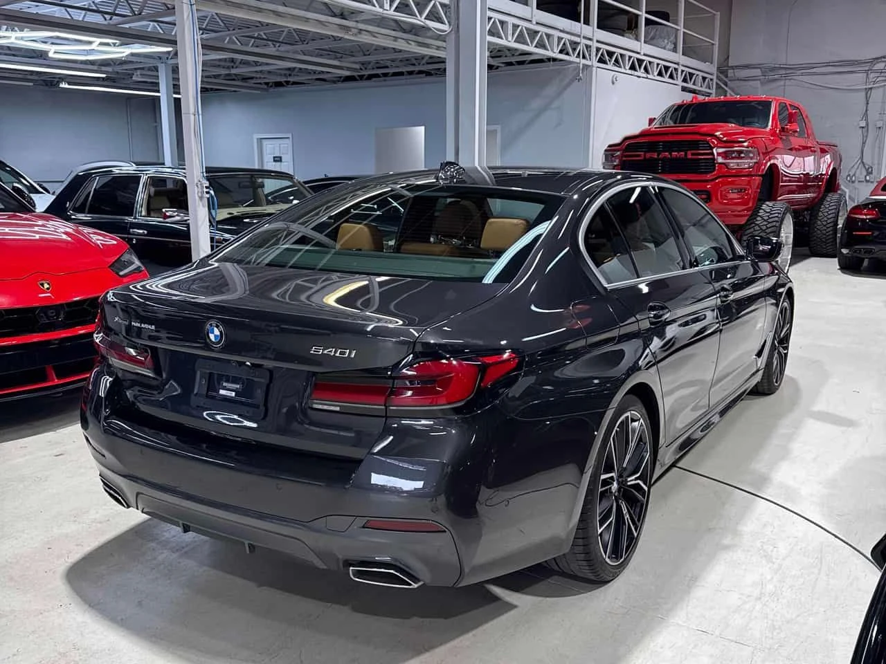 BMW 540 | 360 | HUD | HARMAN KARDON | CARFAX | , снимка 3 - Автомобили и джипове - 54443261