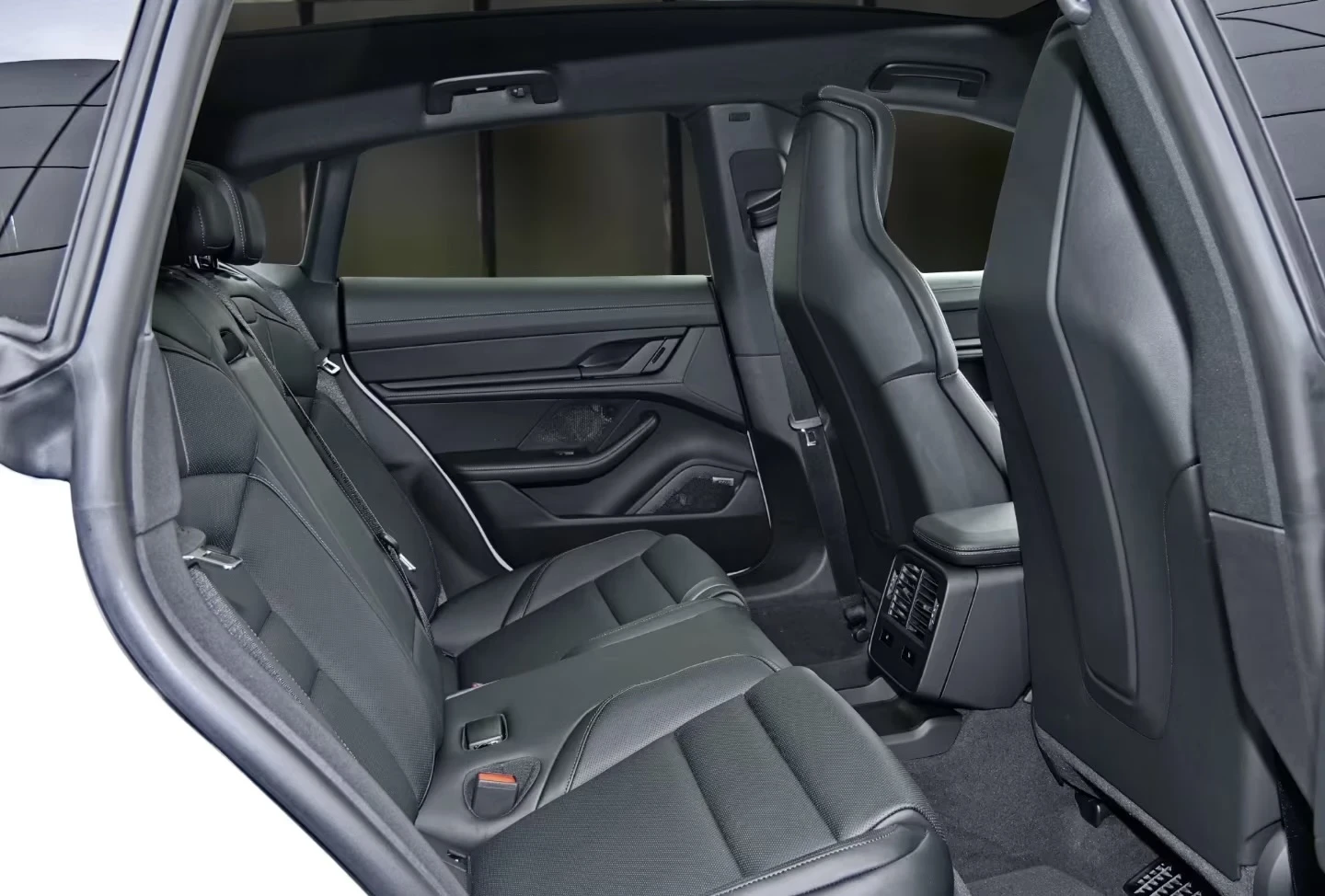 Porsche Taycan Sport Turismo Perf+ Facelift DISTR AIR 360* MATRIX | Mobile.bg � ����������� 17