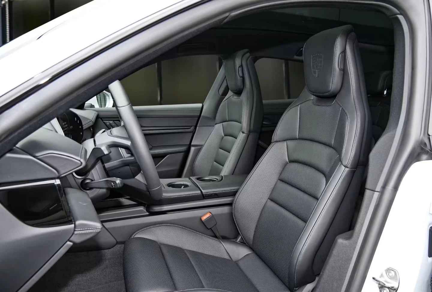 Porsche Taycan Sport Turismo Perf+ Facelift DISTR AIR 360* MATRIX | Mobile.bg � ����������� 14
