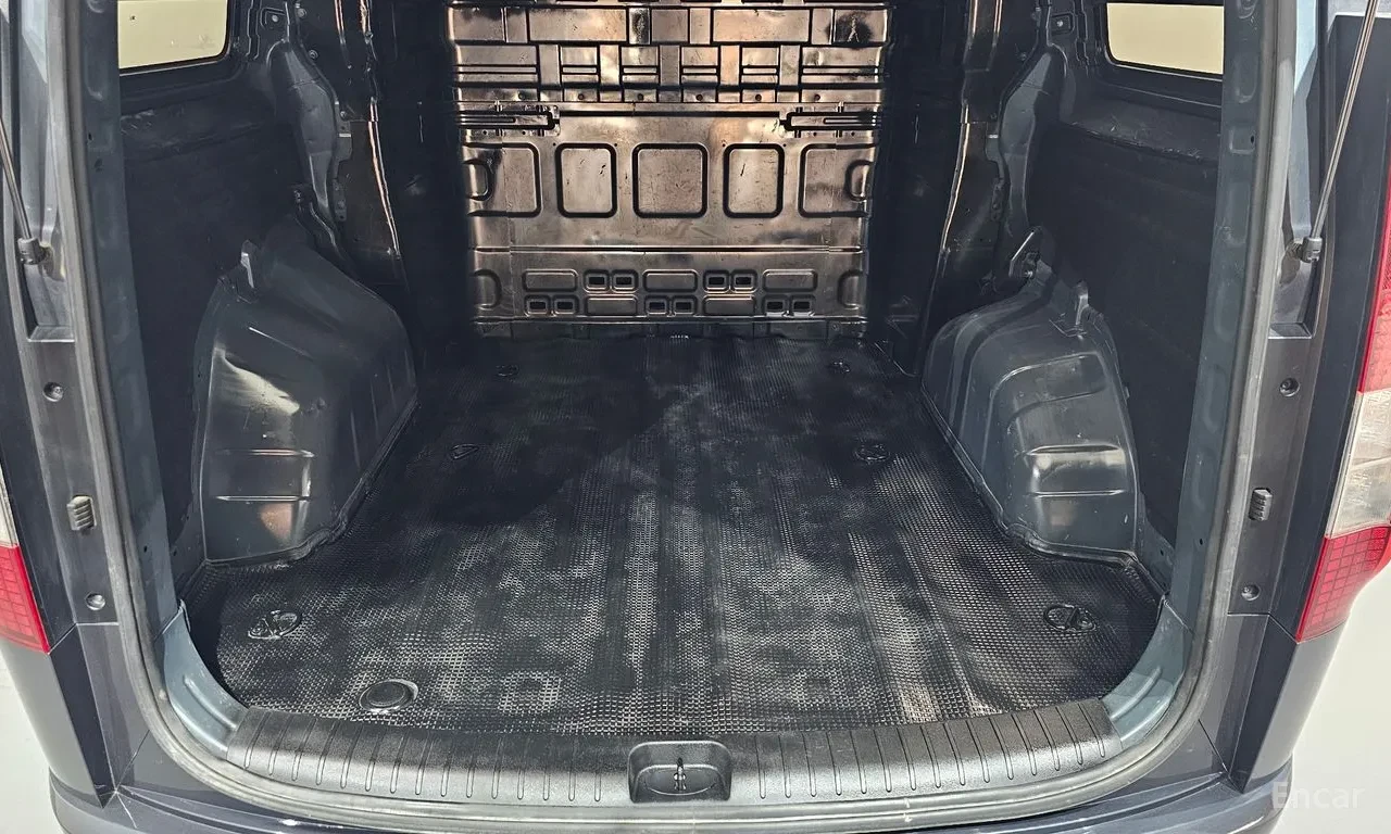 Hyundai Staria Cargo 5-seater, снимка 12 - Автомобили и джипове - 54957194