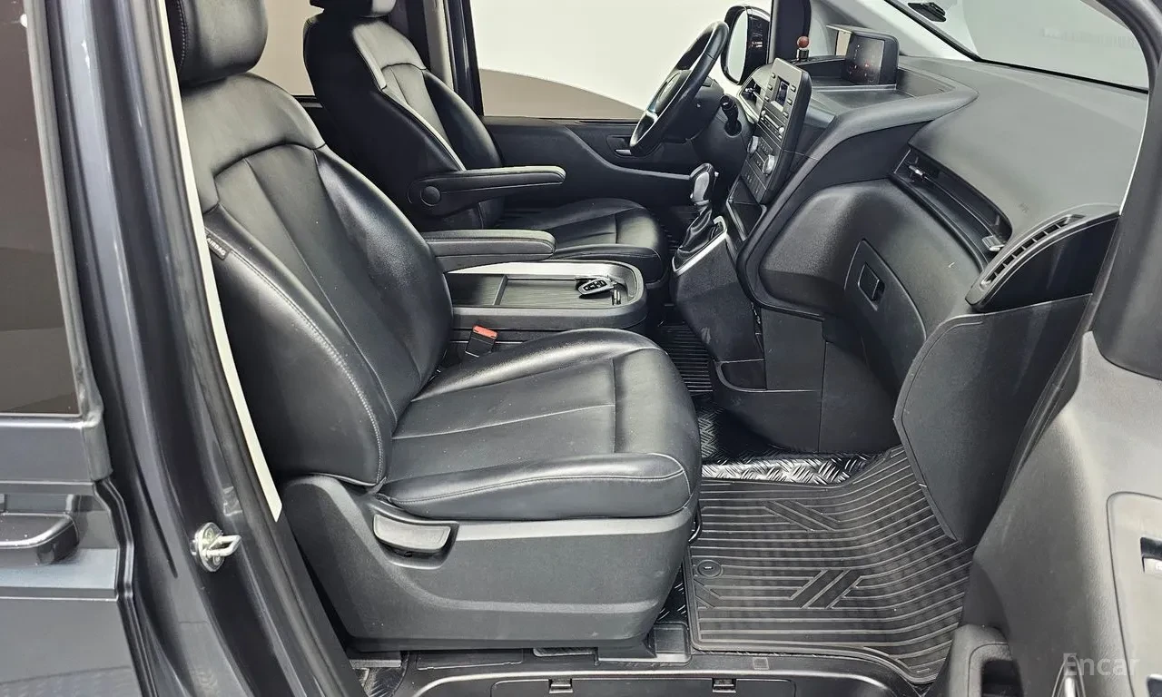 Hyundai Staria Cargo 5-seater, снимка 10 - Автомобили и джипове - 54957194