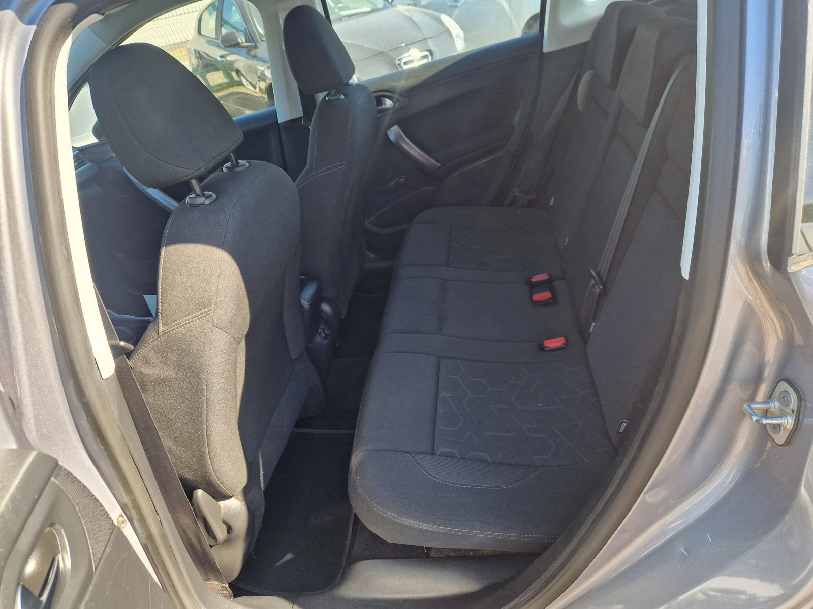 Peugeot 2008 1.2i 12v 86HP.EVRO 6 ITALIA, снимка 10 - Автомобили и джипове - 55068496