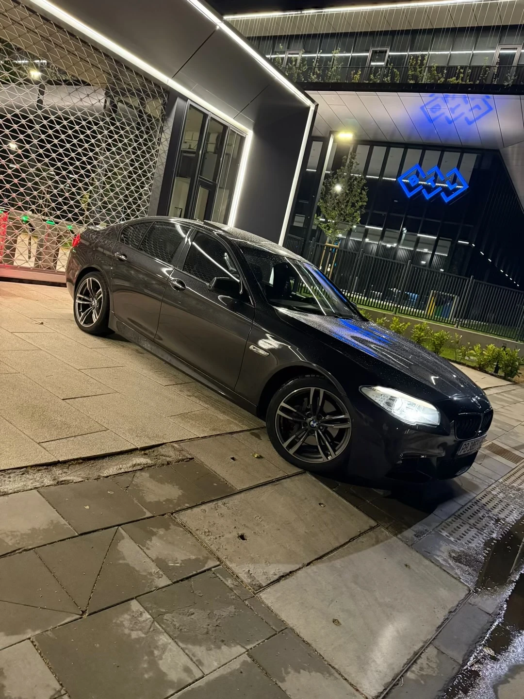 BMW 530